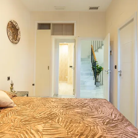 Duplex De Lujo En La Playa , Jacuzzy, Piscina, Chimenea Y Padel * Benalmadena