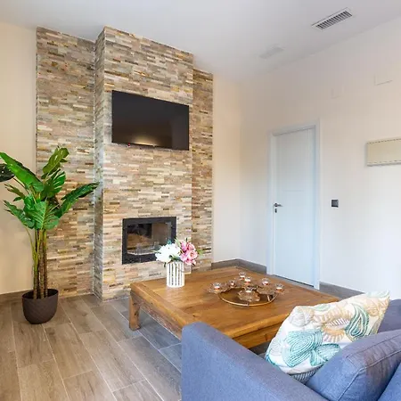 Duplex De Lujo En La Playa , Jacuzzy, Piscina, Chimenea Y Padel Benalmadena